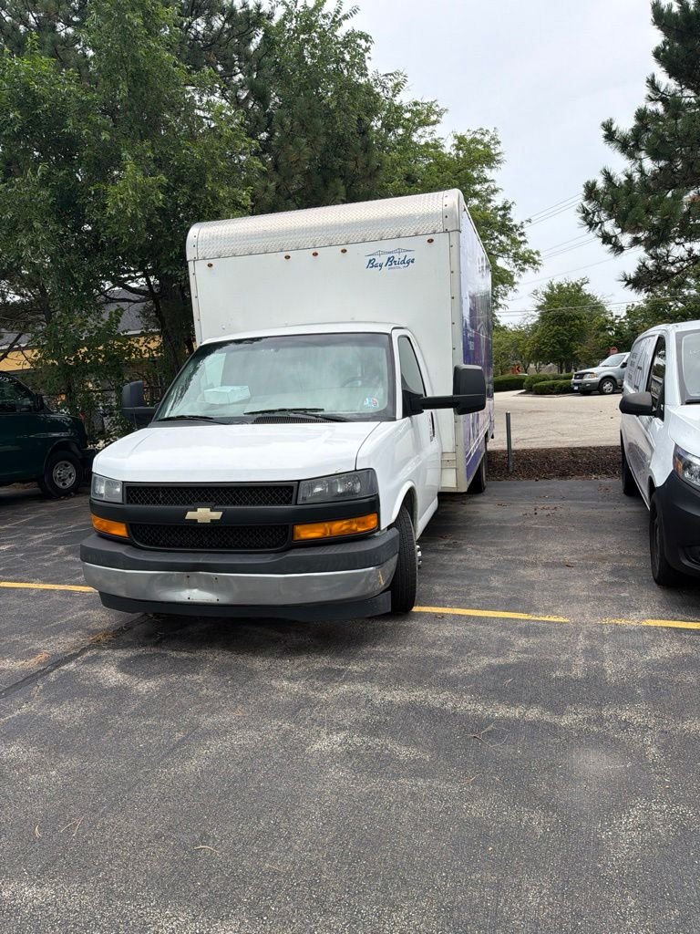 Used 2018 White Chevrolet Work Van image 3