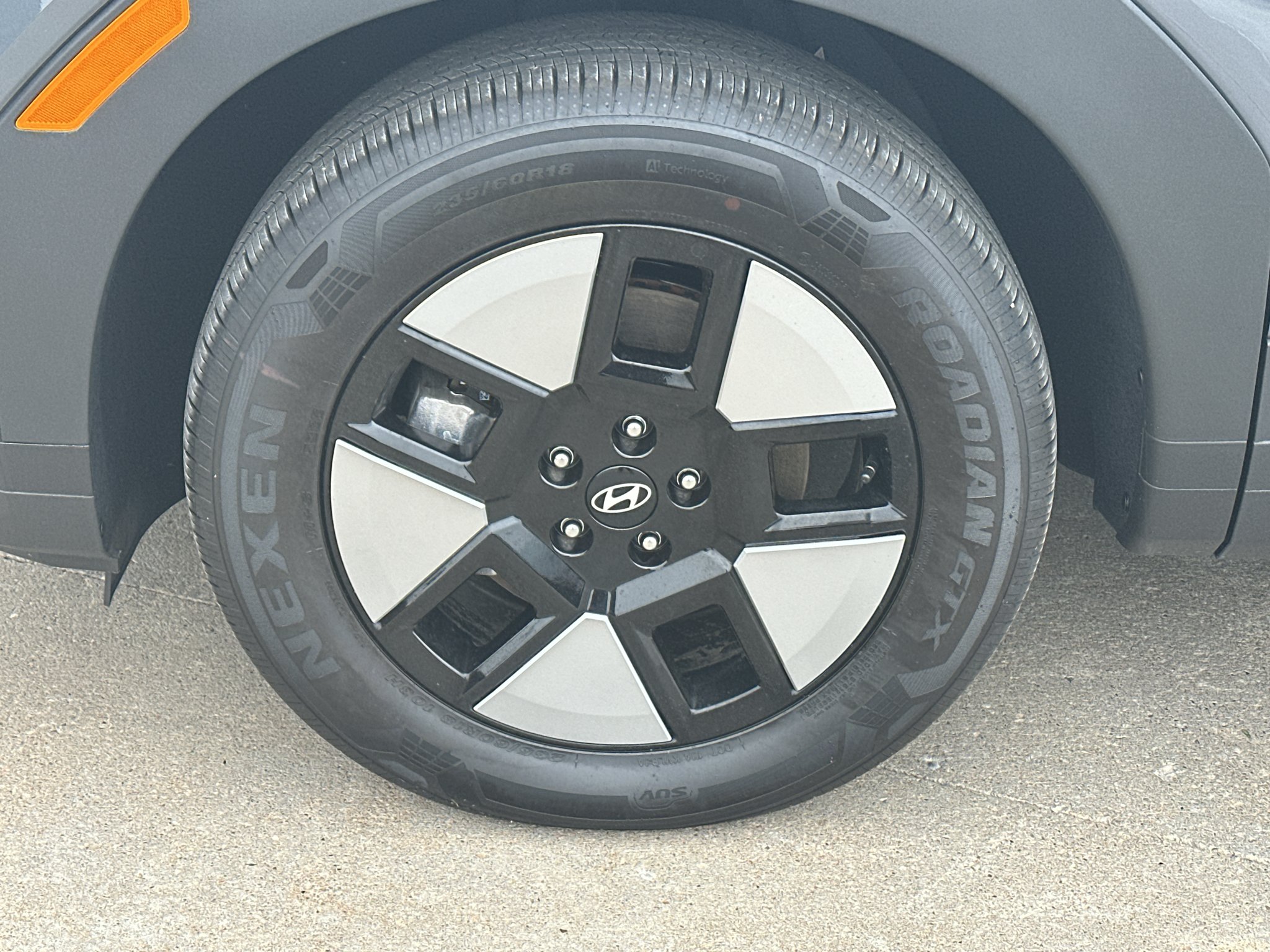 New 2026 Ecotronic Gray Hyundai SEL image 7