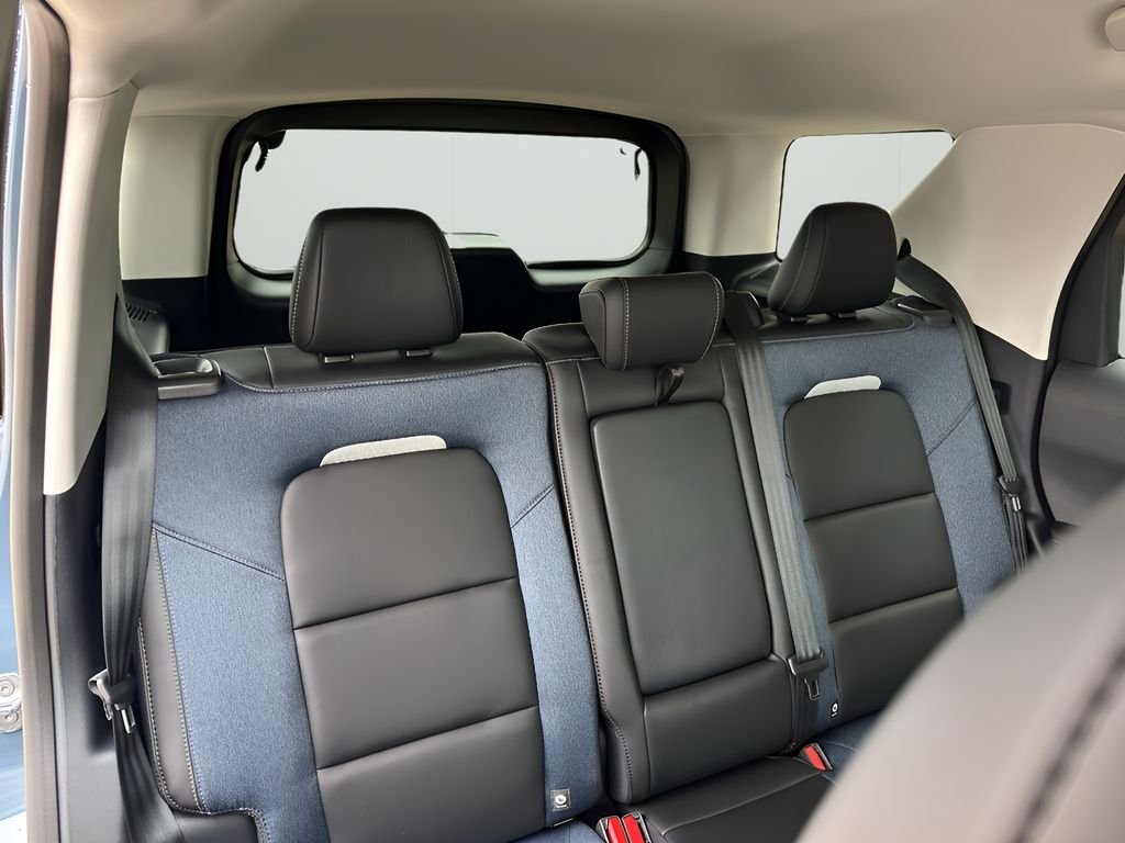 New 2026 Azure Gray Metallic Tri-Coat Ford Outer Banks® image 32