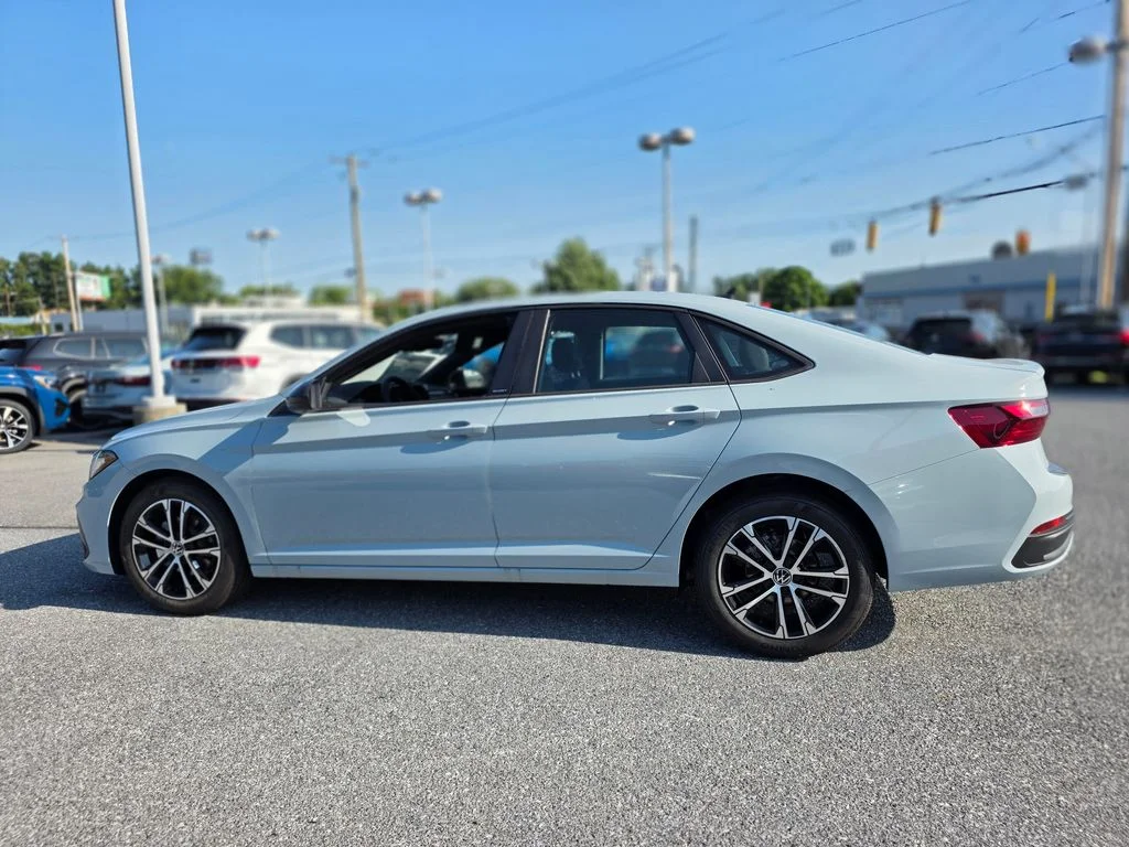 New 2026 Monument Gray Volkswagen 1.5T Sport image 10