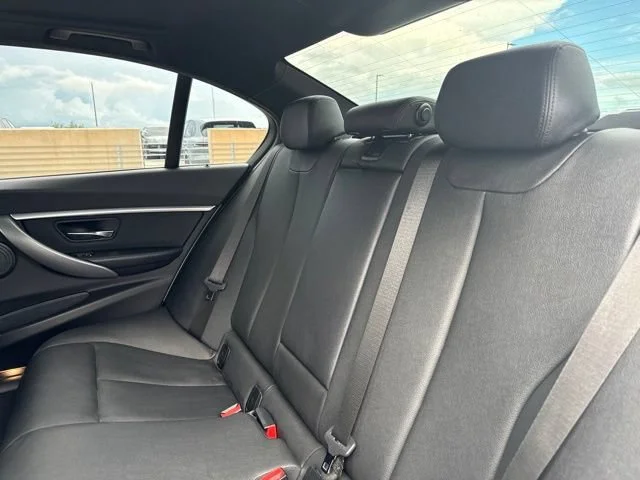 Used 2018 Alpine White BMW 340i xDrive image 12
