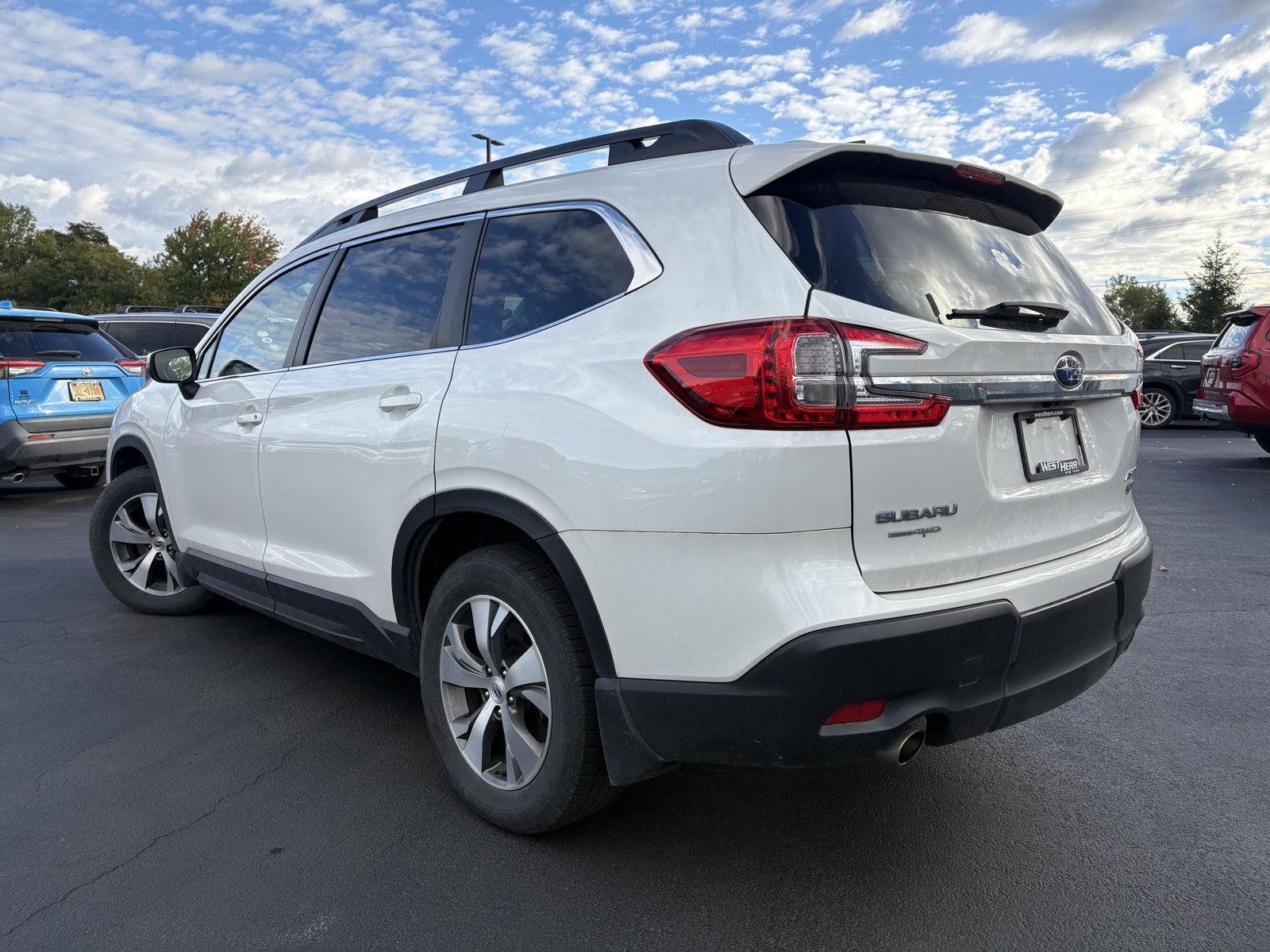 Used 2023 Crystal White Pearl Subaru Premium image 10