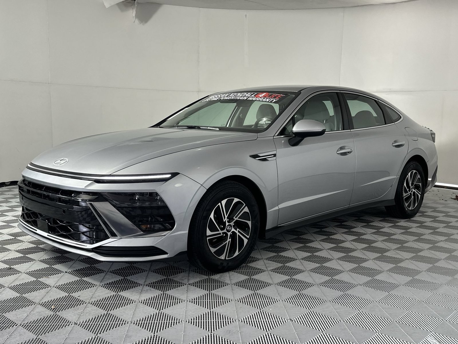Used 2026 Silver Hyundai Blue image 4