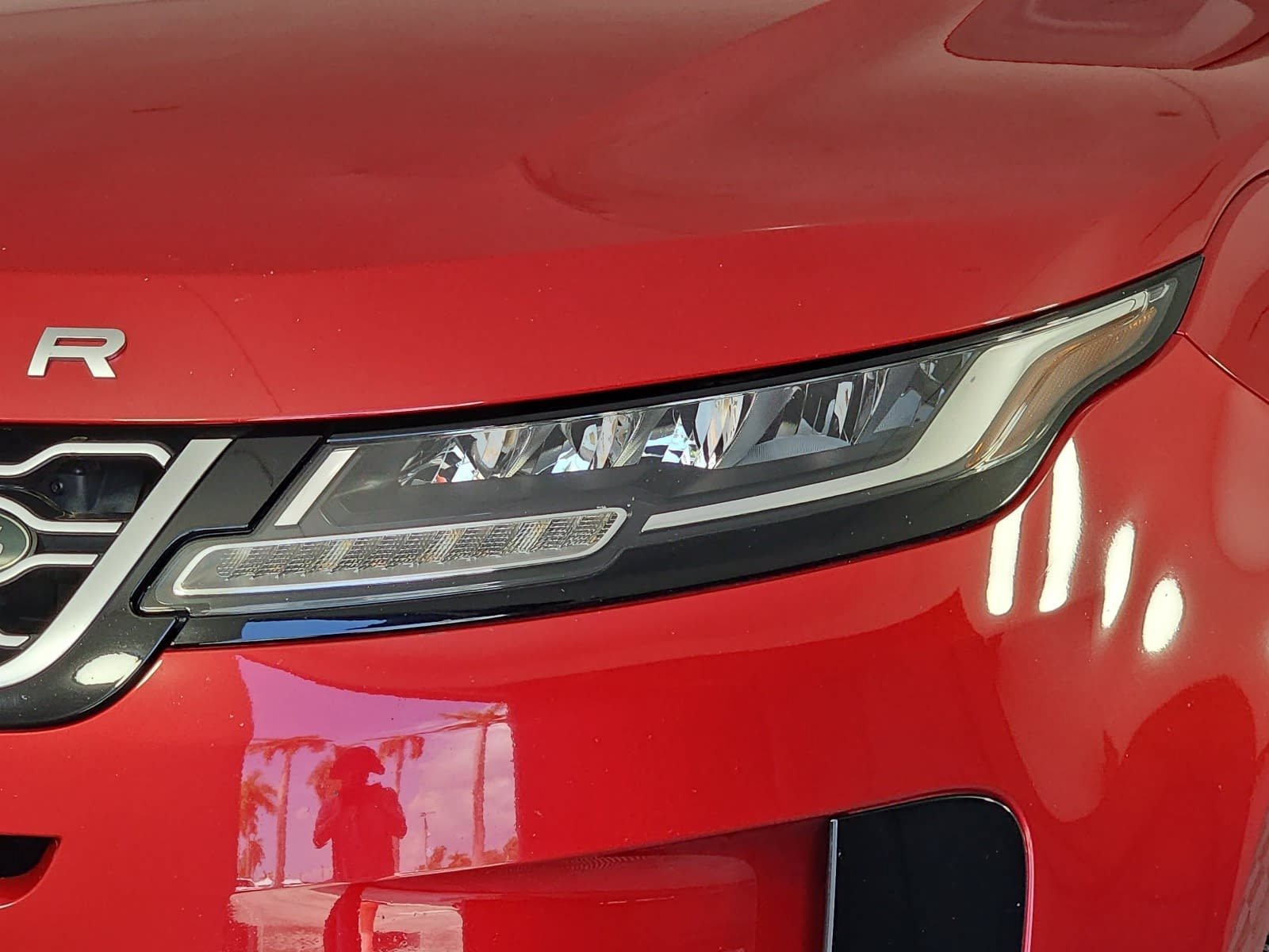 Used 2021 Red Land Rover S image 31