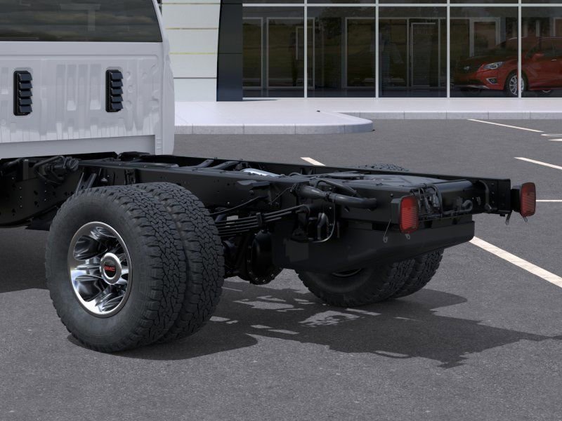 New 2026 Summit White GMC SLE image 14