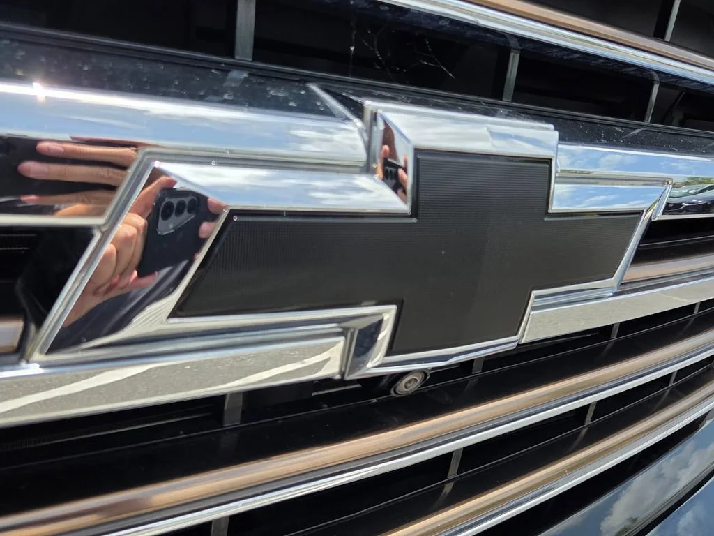 Used 2020 Black Chevrolet High Country image 12