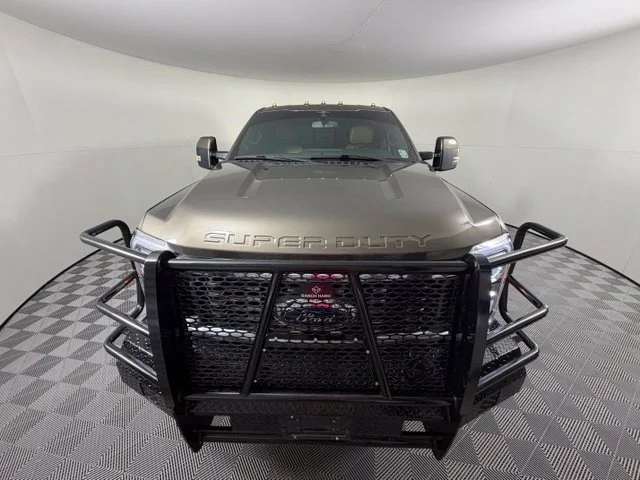 Used 2023 Gray Ford LARIAT image 63