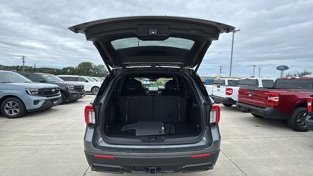 New 2026 Carbonized Gray Metallic Ford ST-Line image 14