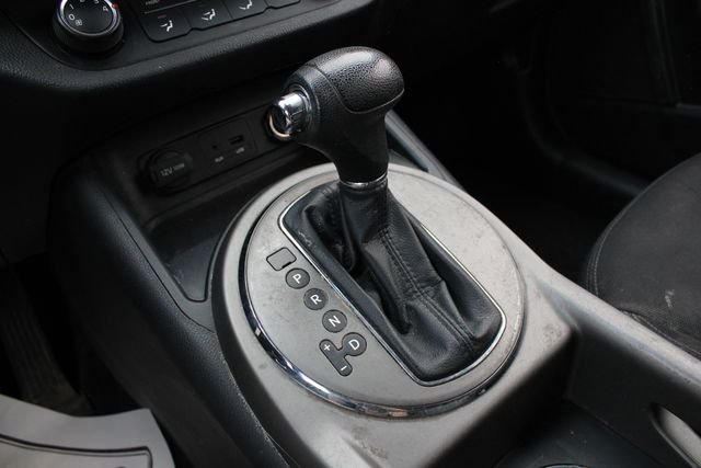 Used 2014 Silver Kia LX image 15