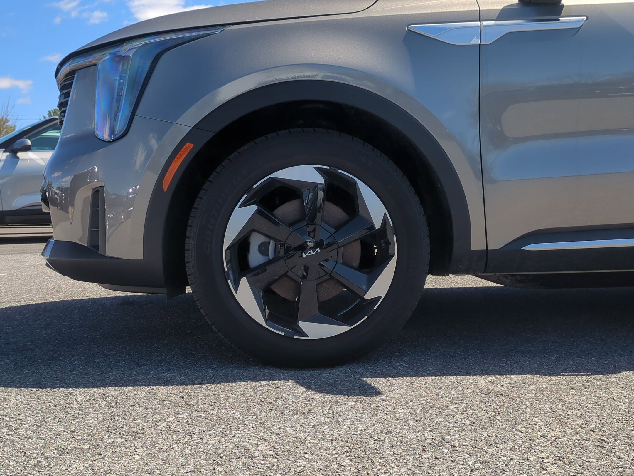 2026 Kia Sorento EX Hybrid - Photo 16