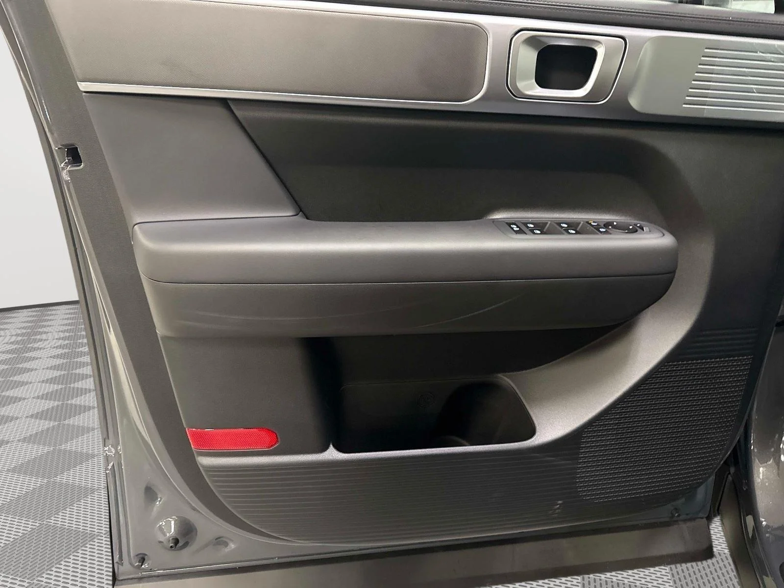 New 2026 Ecotronic Gray Hyundai SE image 18