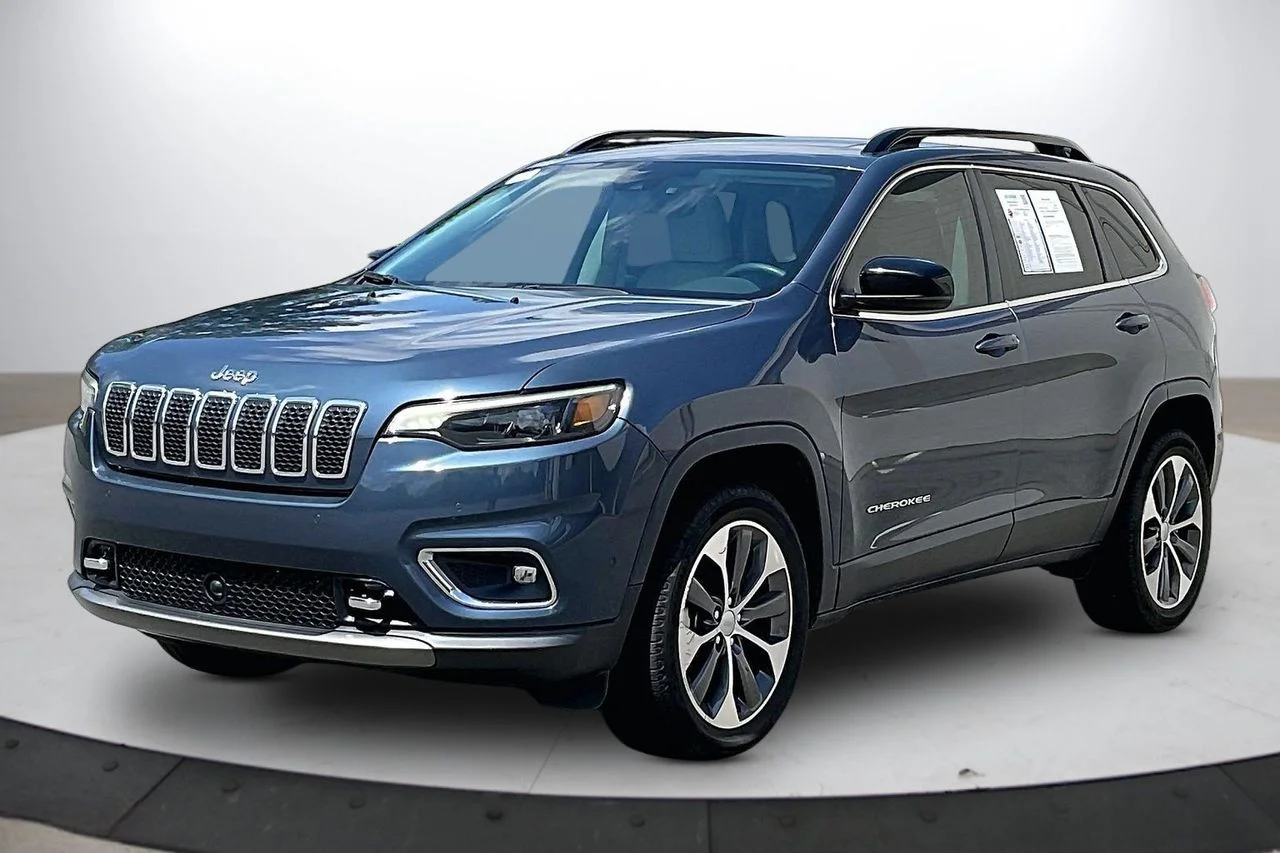 Used 2022 Blue Jeep Limited image 4