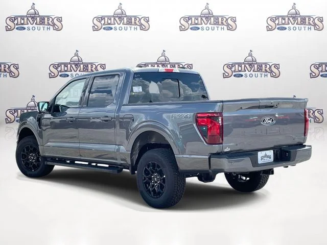New 2026 Gray Ford XLT image 4
