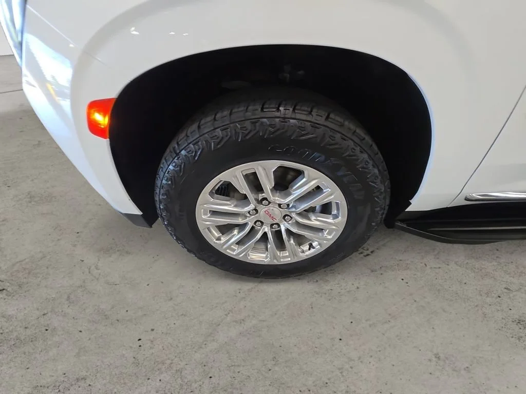 Certified Used 2024 Summit White GMC SLT image 9