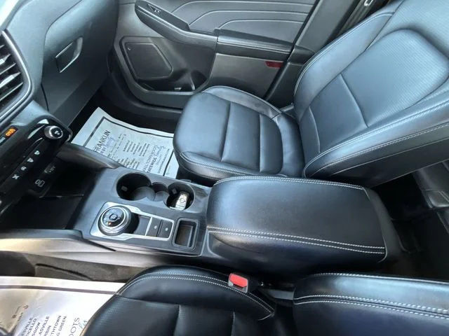 Used 2025  Ford Platinum image 26