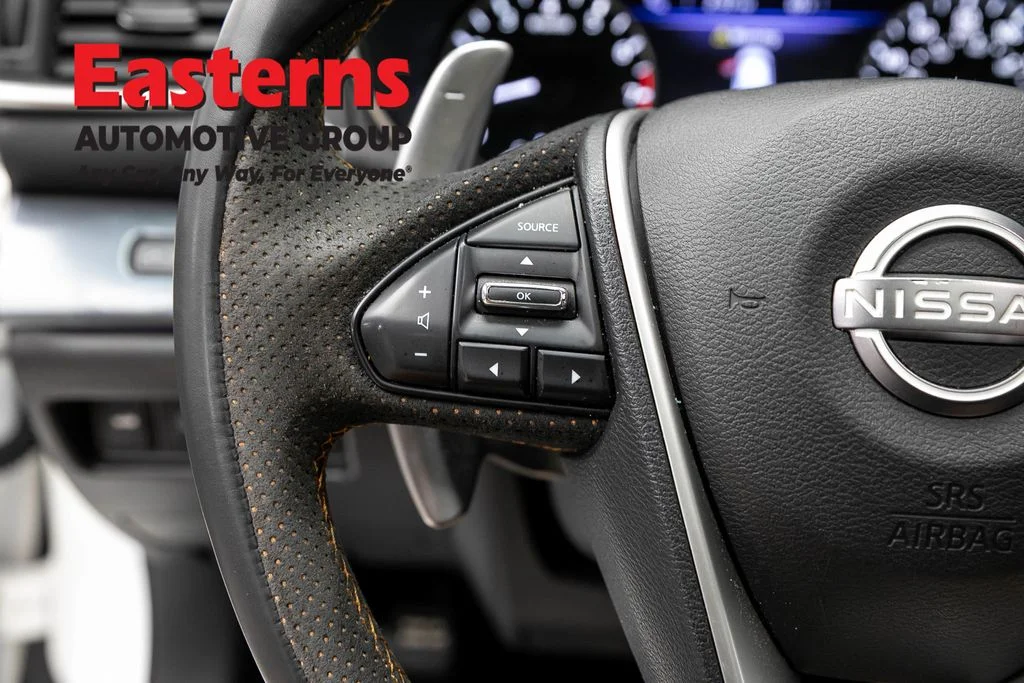 Used 2023 White Nissan SR image 18
