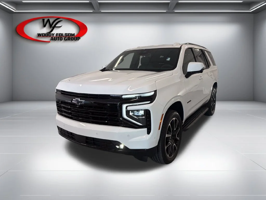 New 2026 Summit White Chevrolet RST image 3
