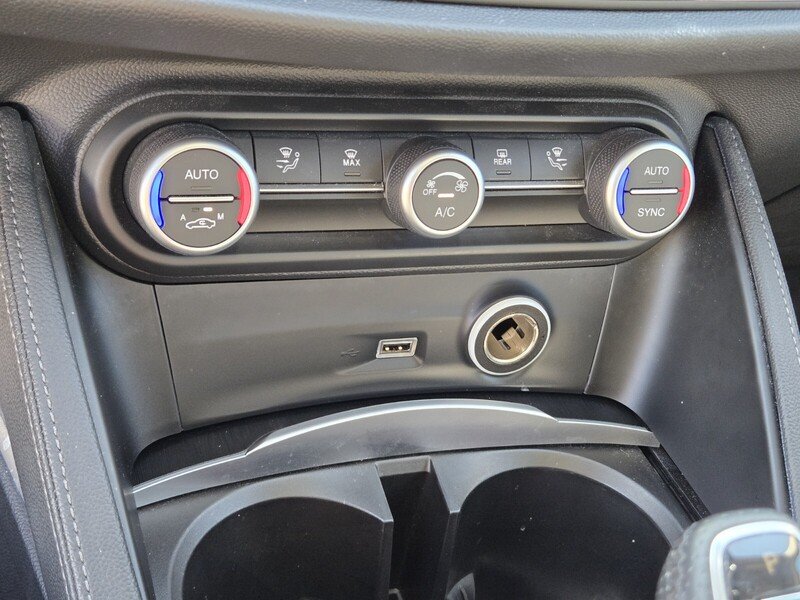 Used 2020 Gray Metallic Alfa Romeo SPORT RWD image 21