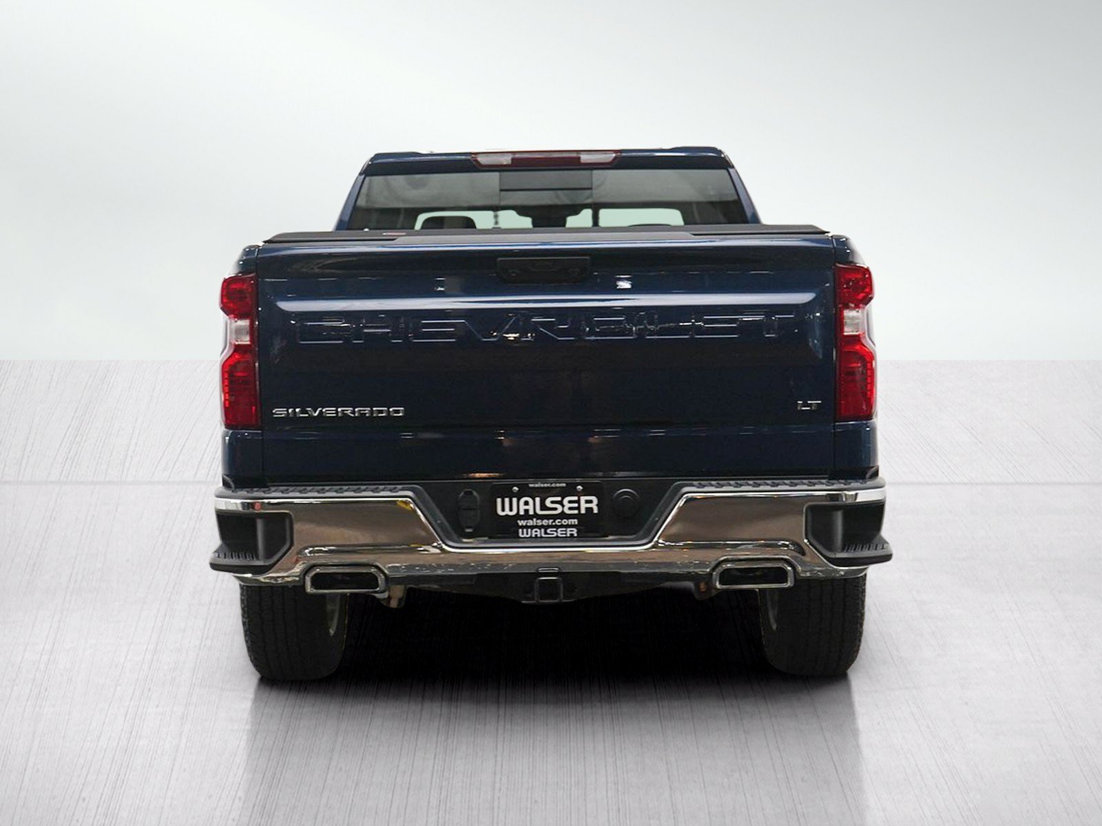 Used 2022 Northsky Blue Metallic Chevrolet LT image 4