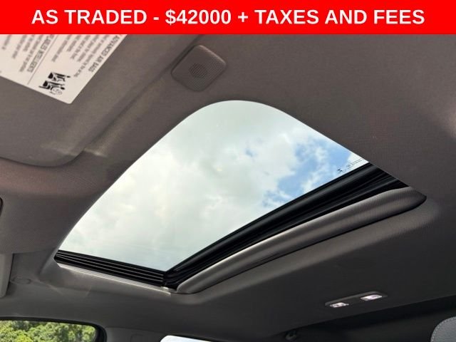 Used 2021 White GMC Denali image 18