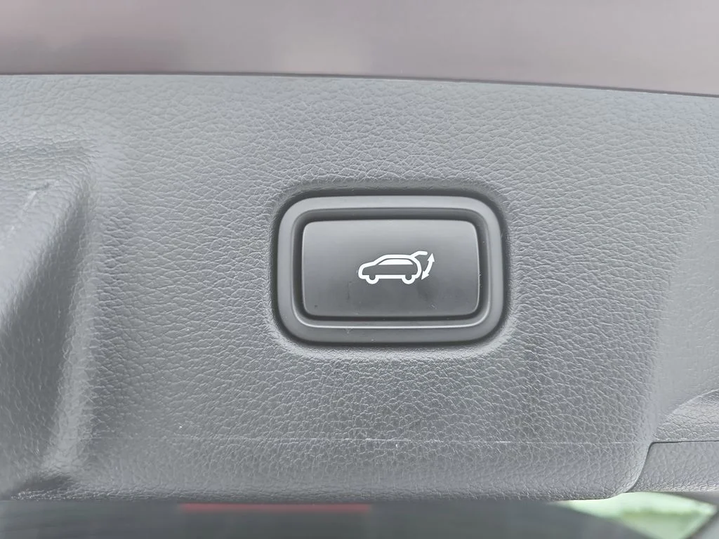 Used 2024 Red Hyundai SEL image 29