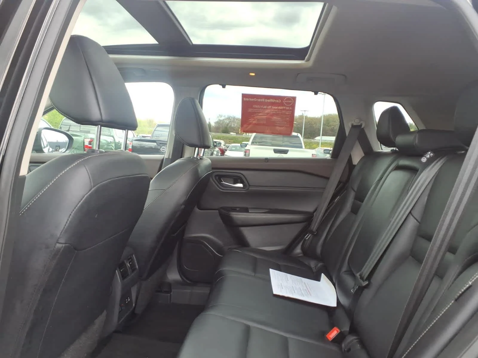 Certified Used 2023 Super Black Nissan SL image 15