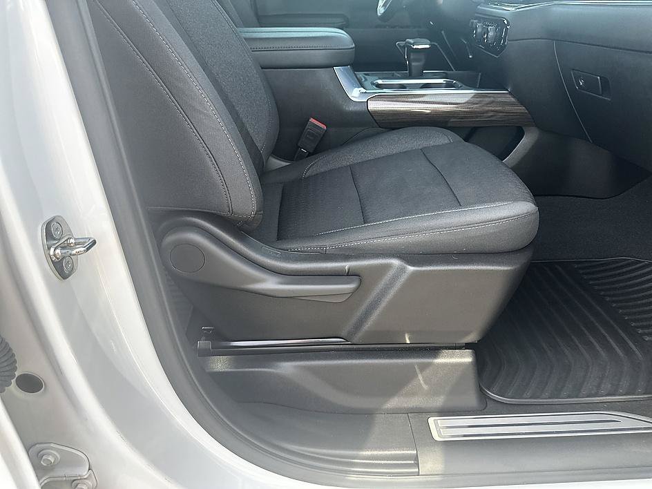 Used 2023 Summit White Chevrolet RST image 29