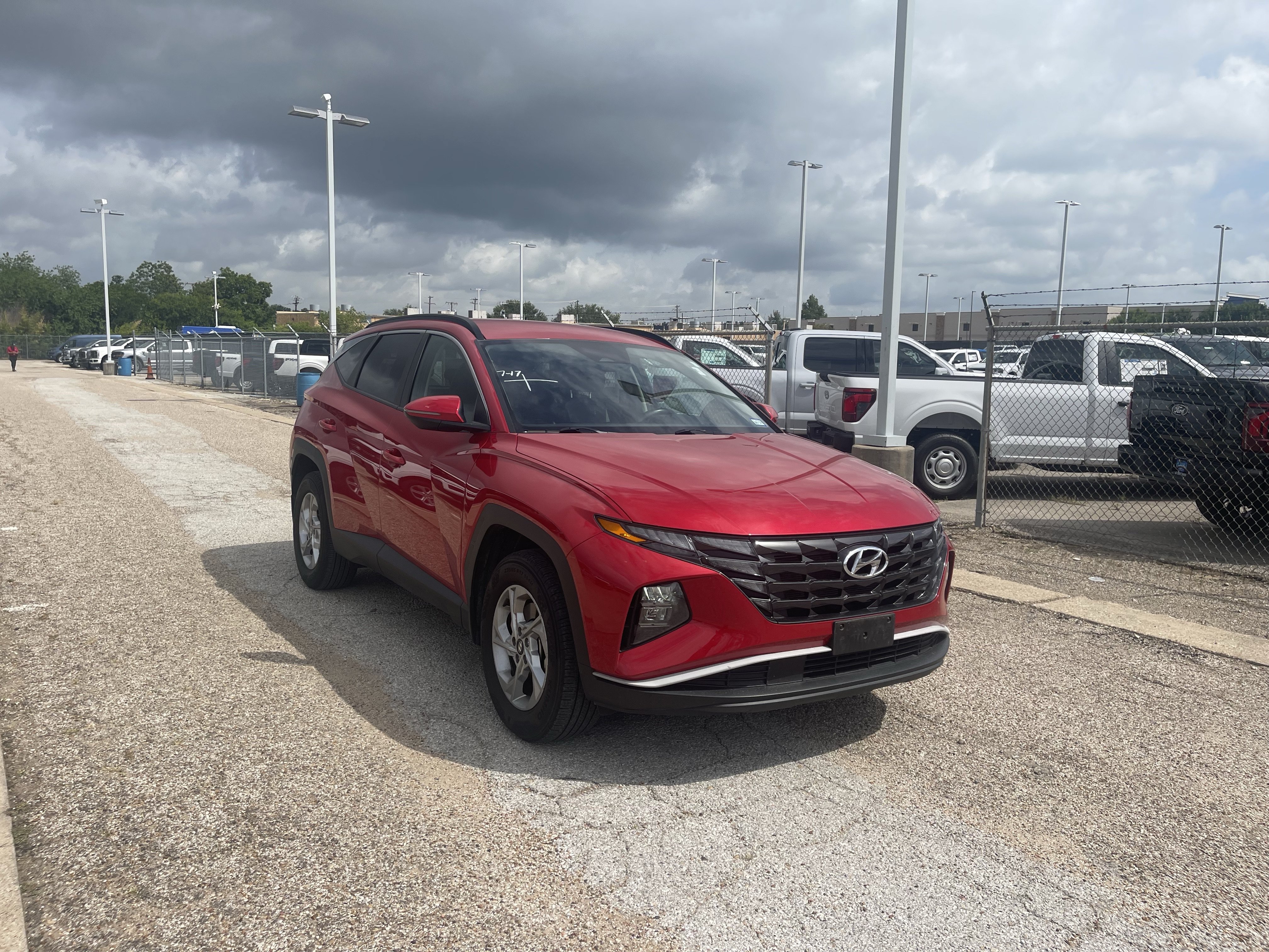 Used 2023 Calypso Red Hyundai SEL image 2