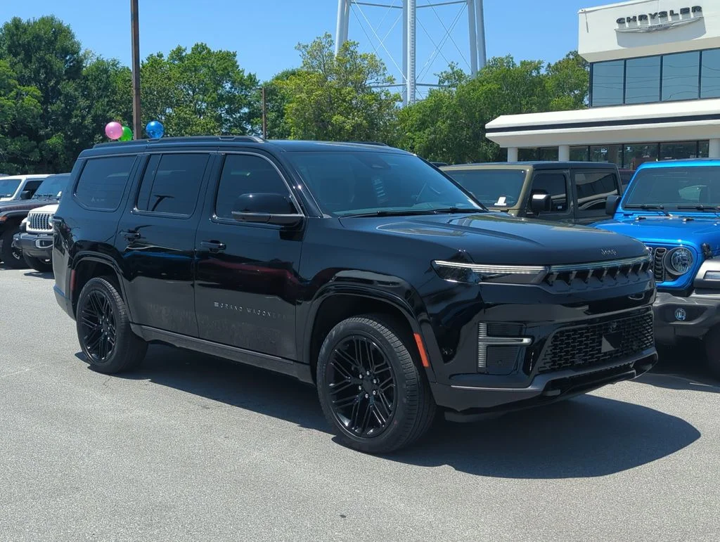 New 2026 High Gloss Black Exterior Paint Jeep Limited Reserve image 9