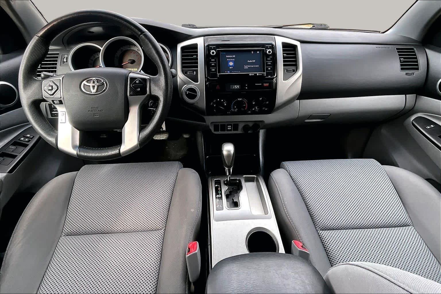 Used 2014 Spruce Mica Toyota  image 15