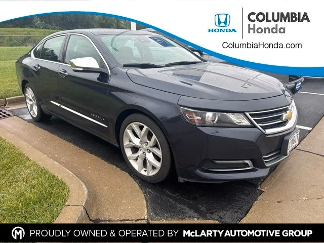 Used 2015 Blue Chevrolet LTZ image 1