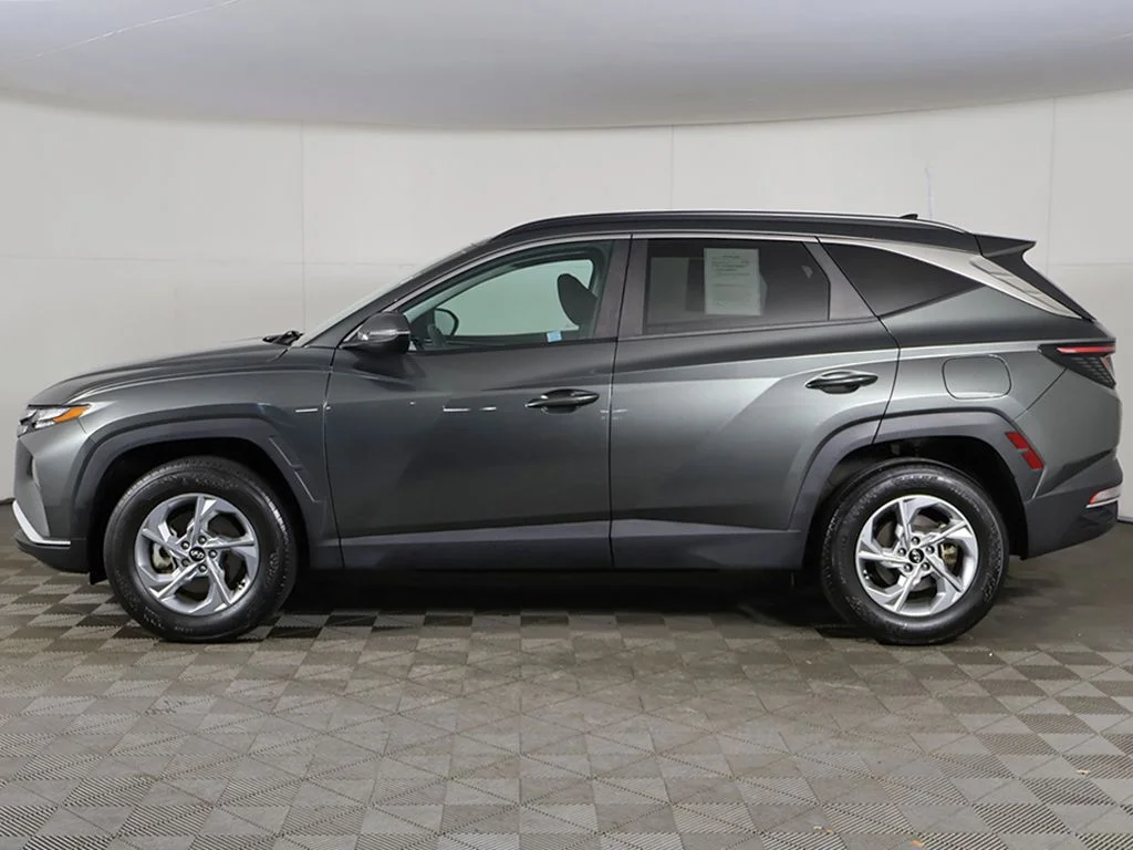 Used 2023 Gray Hyundai SEL image 17