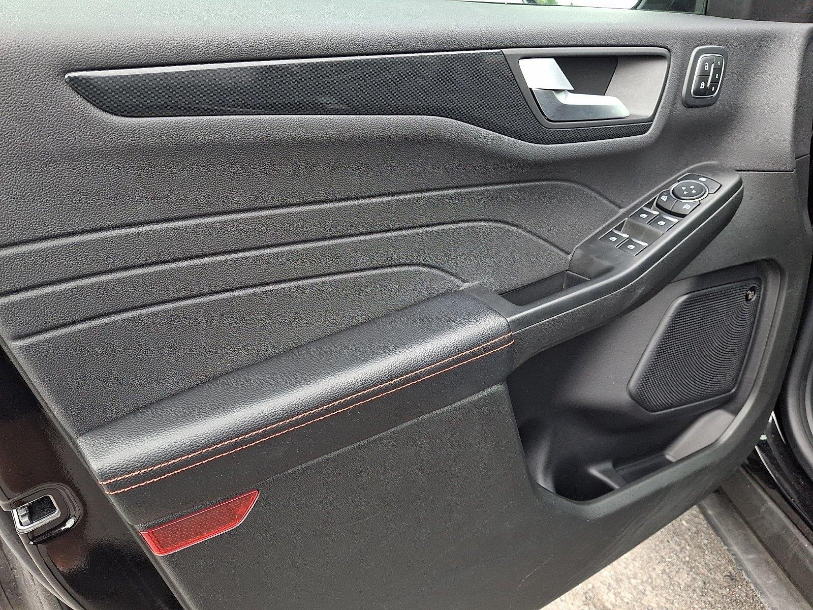 Used 2023 Agate Black Metallic Ford ST-Line Select image 12