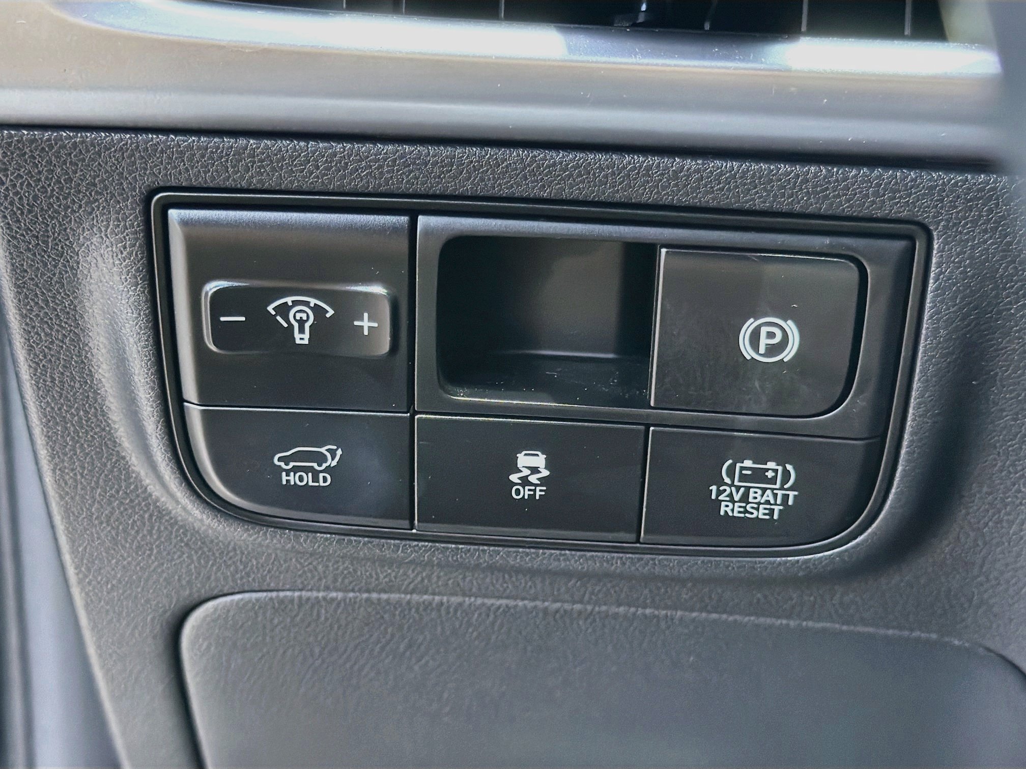 Used 2025 Ash Black Hyundai SEL Convenience image 36