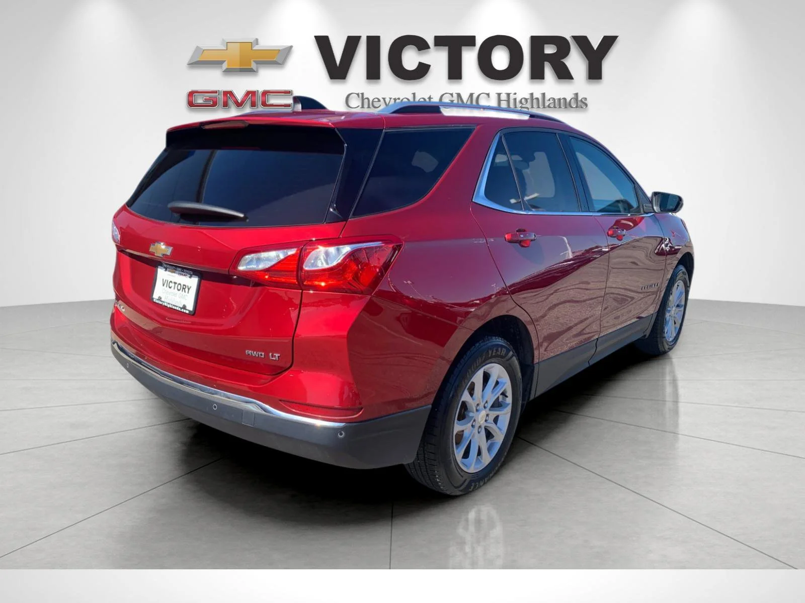 Used 2019 CAJUN RED TINTCOAT Chevrolet LT image 3