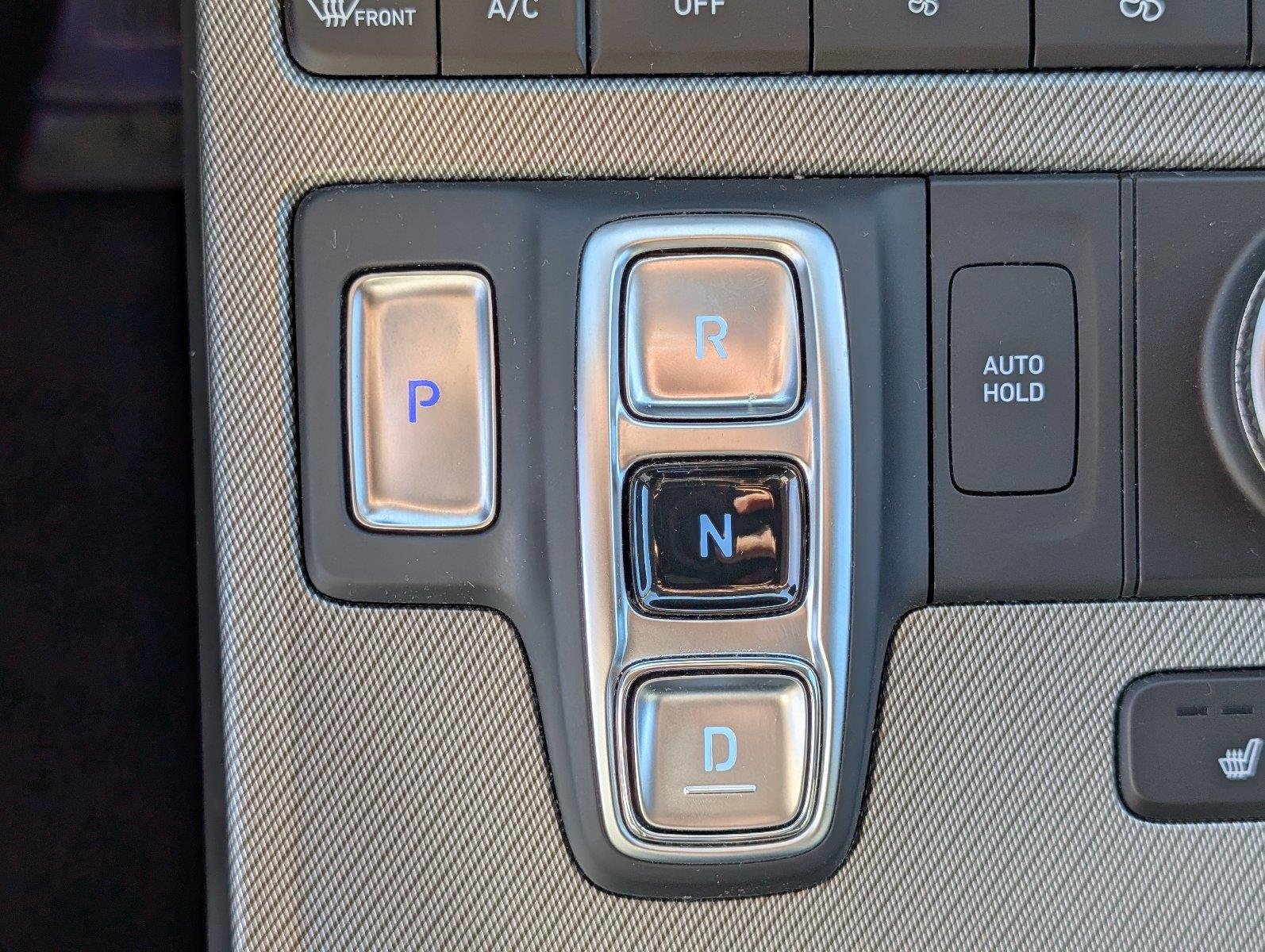 Used 2025 Abyss Black Pearl Hyundai SEL image 25