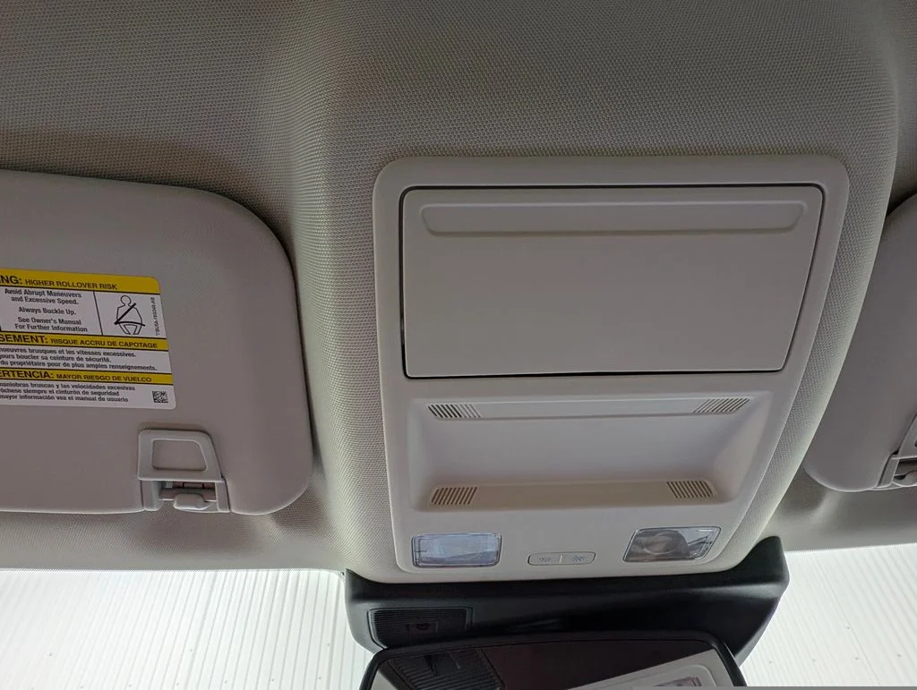 New 2026 Oxford White Ford Badlands® image 8