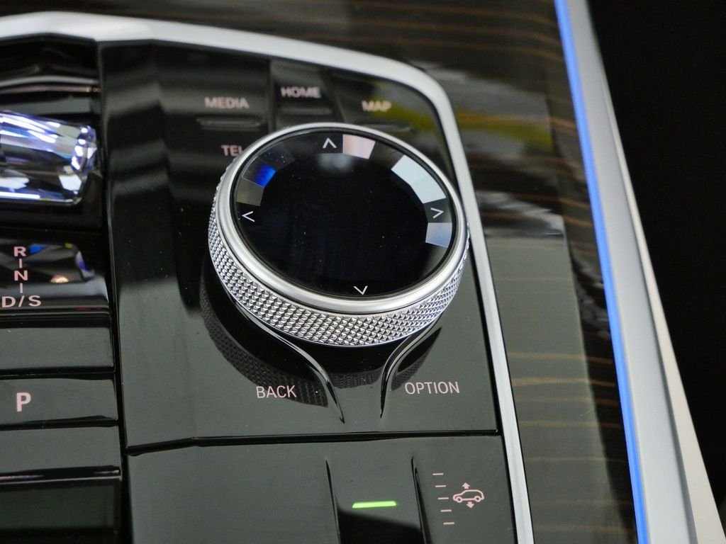 New 2026 Skyscraper Grey Metallic BMW xDrive50e image 46