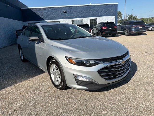 Used 2020 Silver Ice Metallic Chevrolet LS image 7