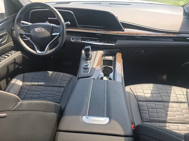 Used 2024 Crystal White Tricoat Cadillac Sport Platinum image 23
