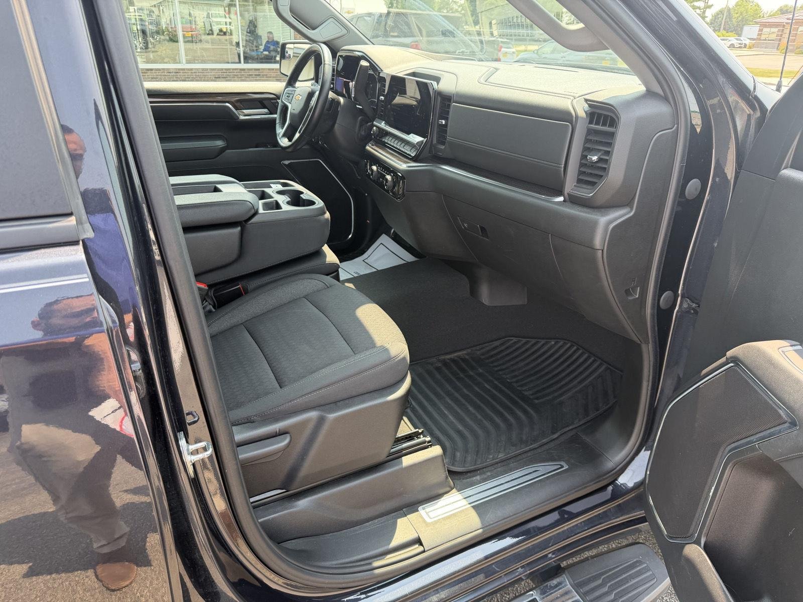 Used 2023 Dark Ash Metallic Chevrolet LT (2FL) image 21