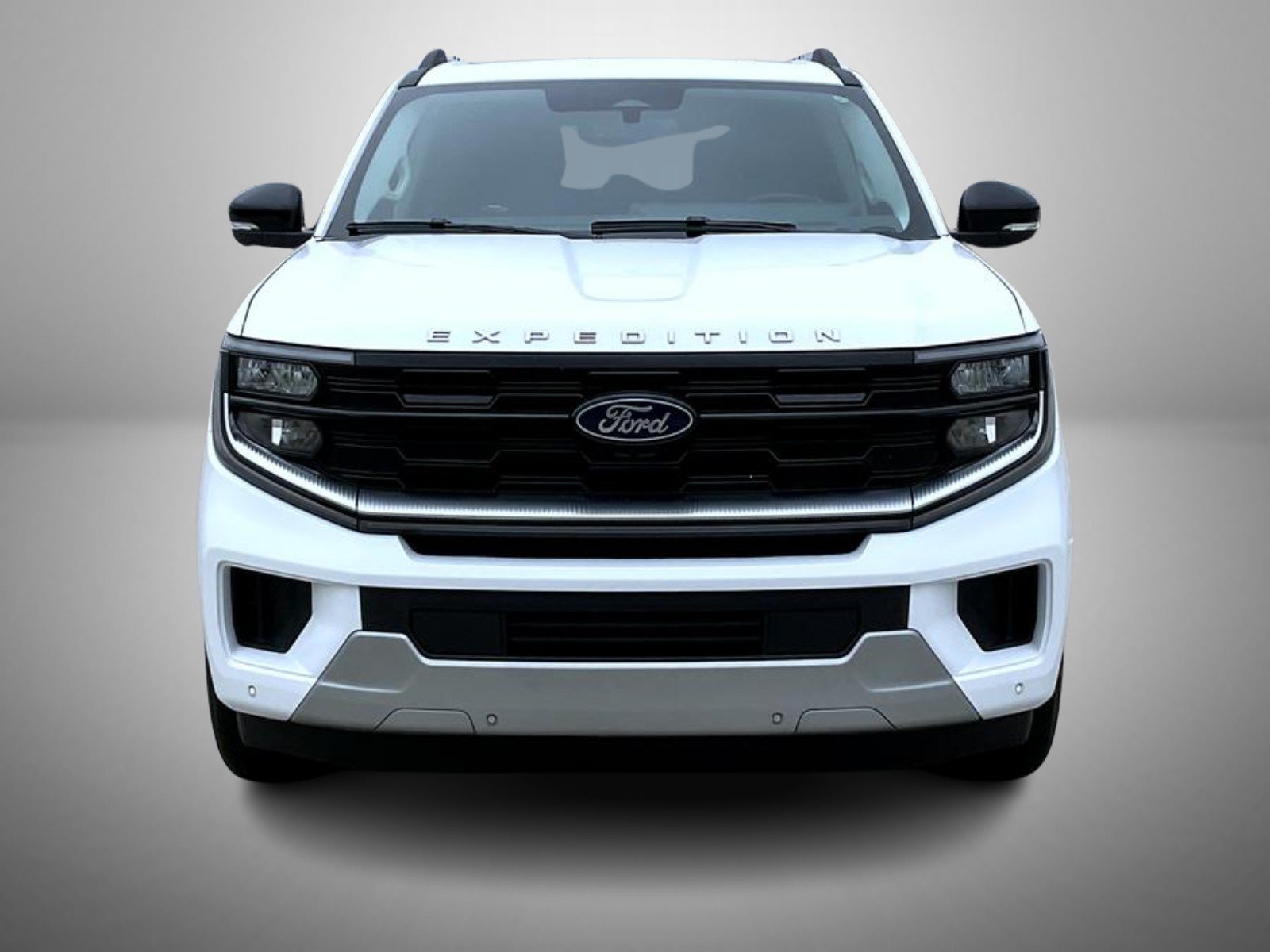 Used 2025 White Ford Platinum image 2