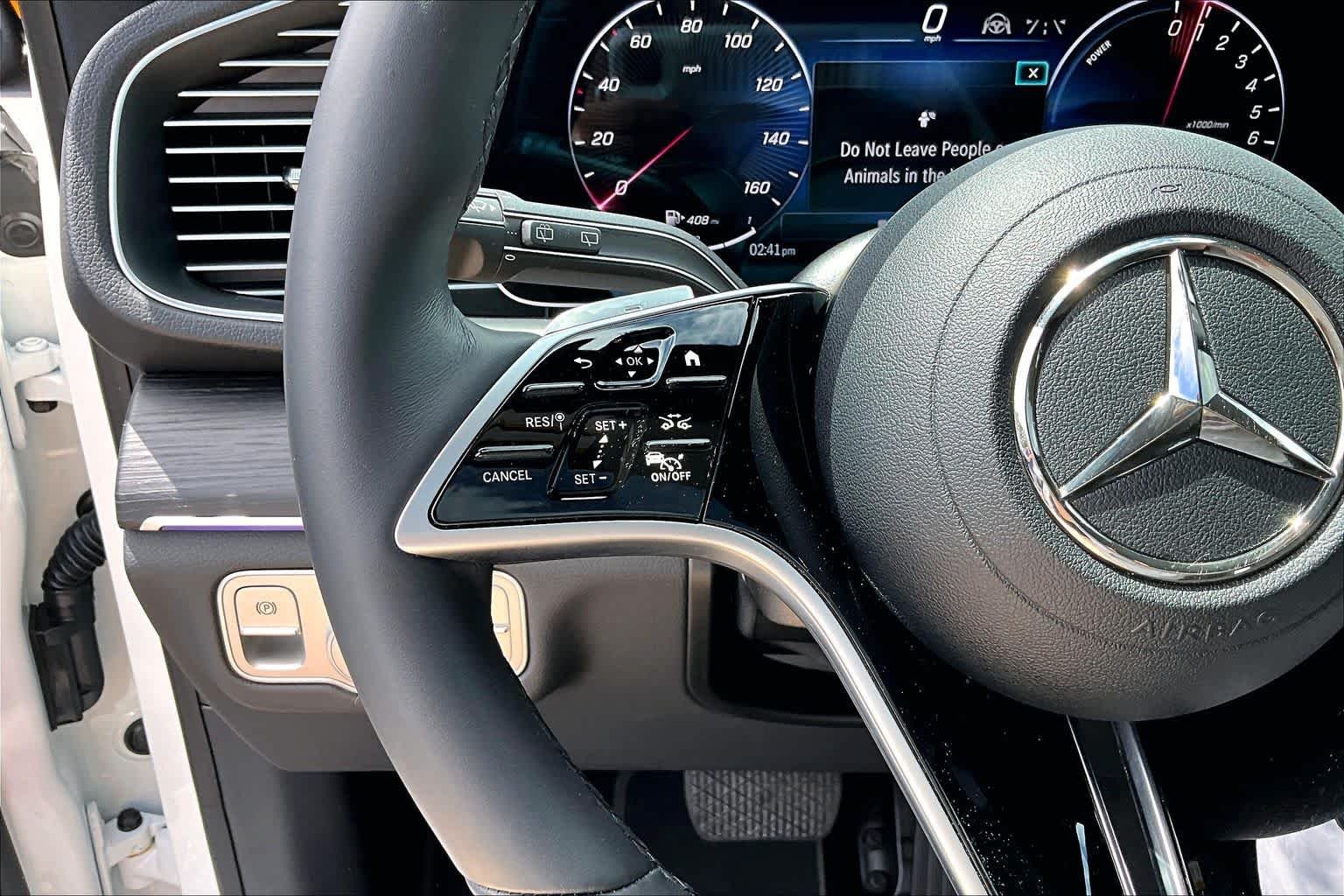 Certified Used 2025 Polar White Mercedes-Benz GLE 450e image 24