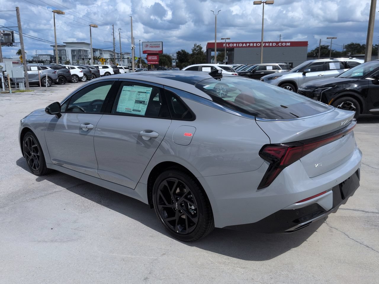 New 2027 Wolf Gray Kia GT-Line image 6
