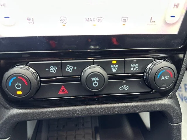 New 2024 Cactus Gray Ford LARIAT image 76