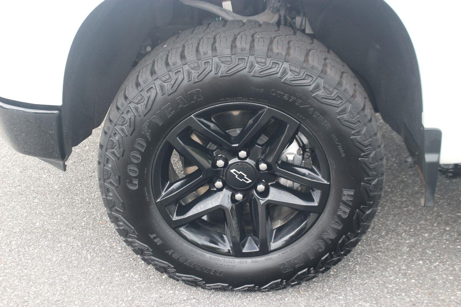Used 2024 Summit White Chevrolet Custom Trail Boss image 39