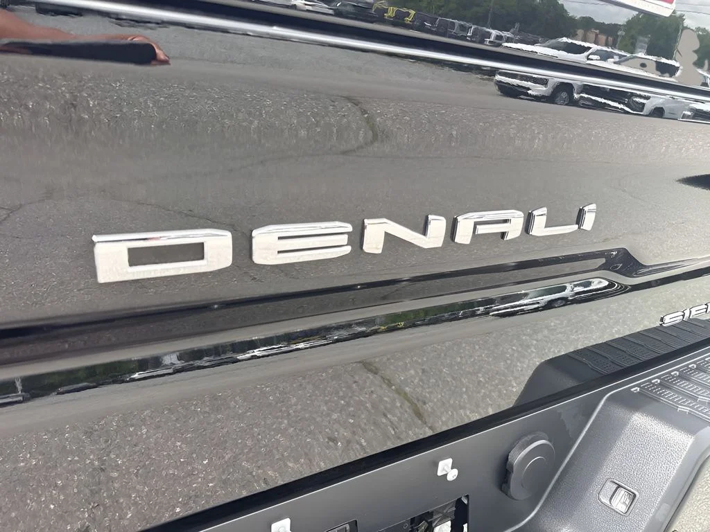 Used 2023 Black GMC Denali image 37