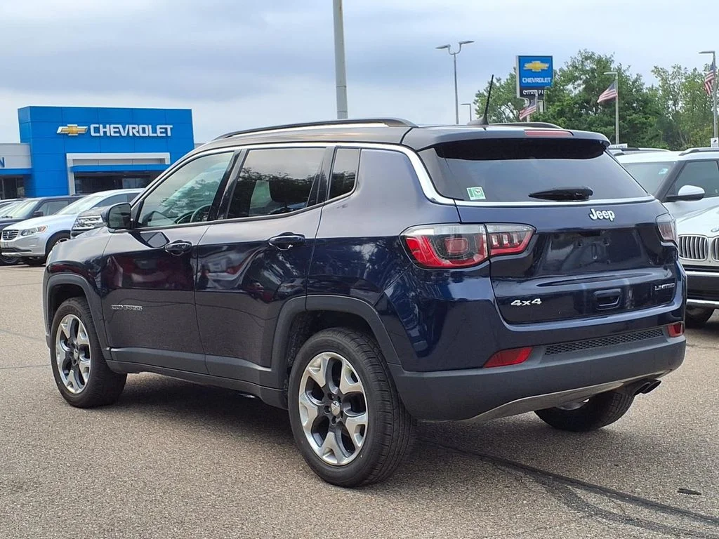 Used 2018 Blue Jeep Limited image 6