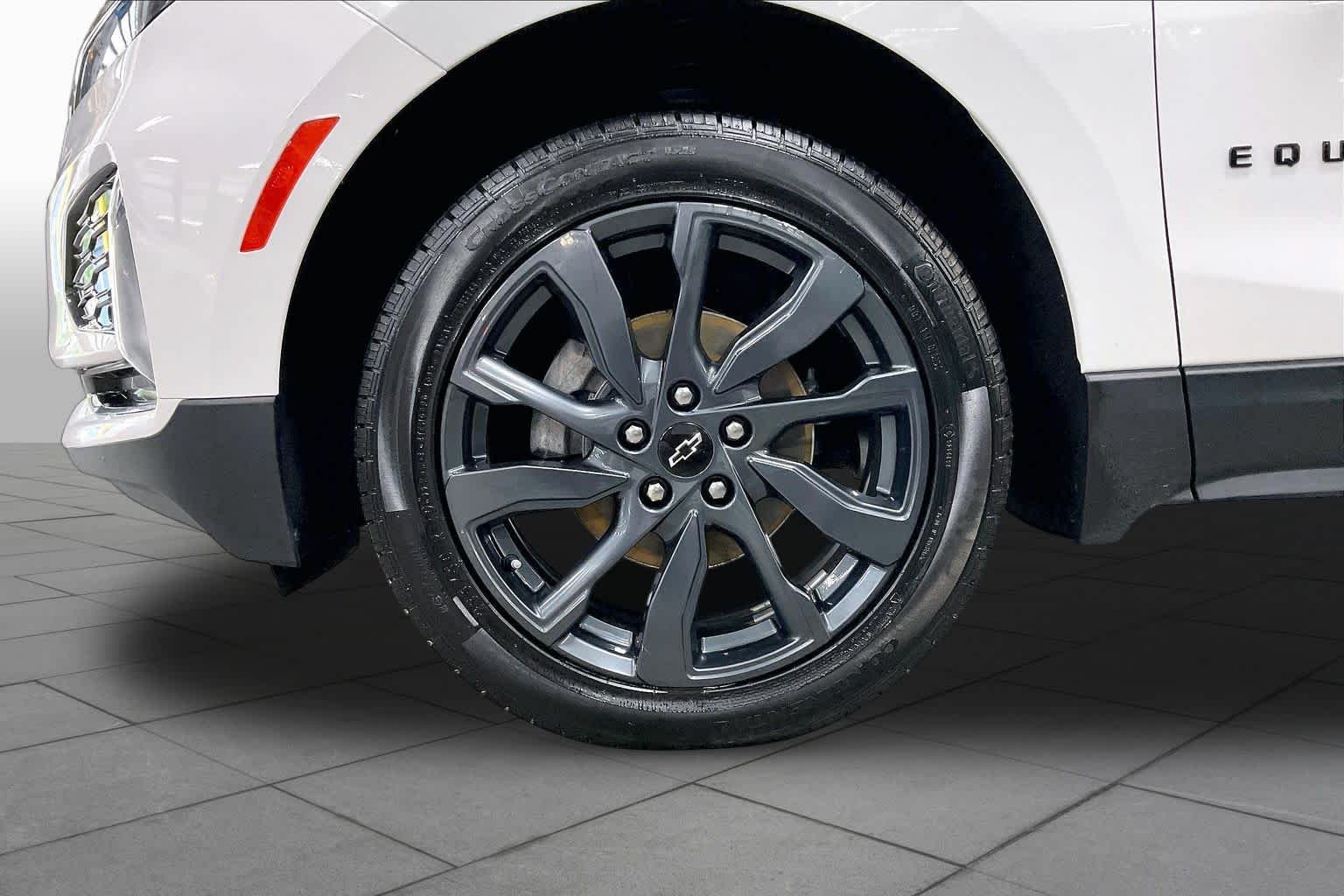 Used 2022 Summit White Chevrolet RS image 11