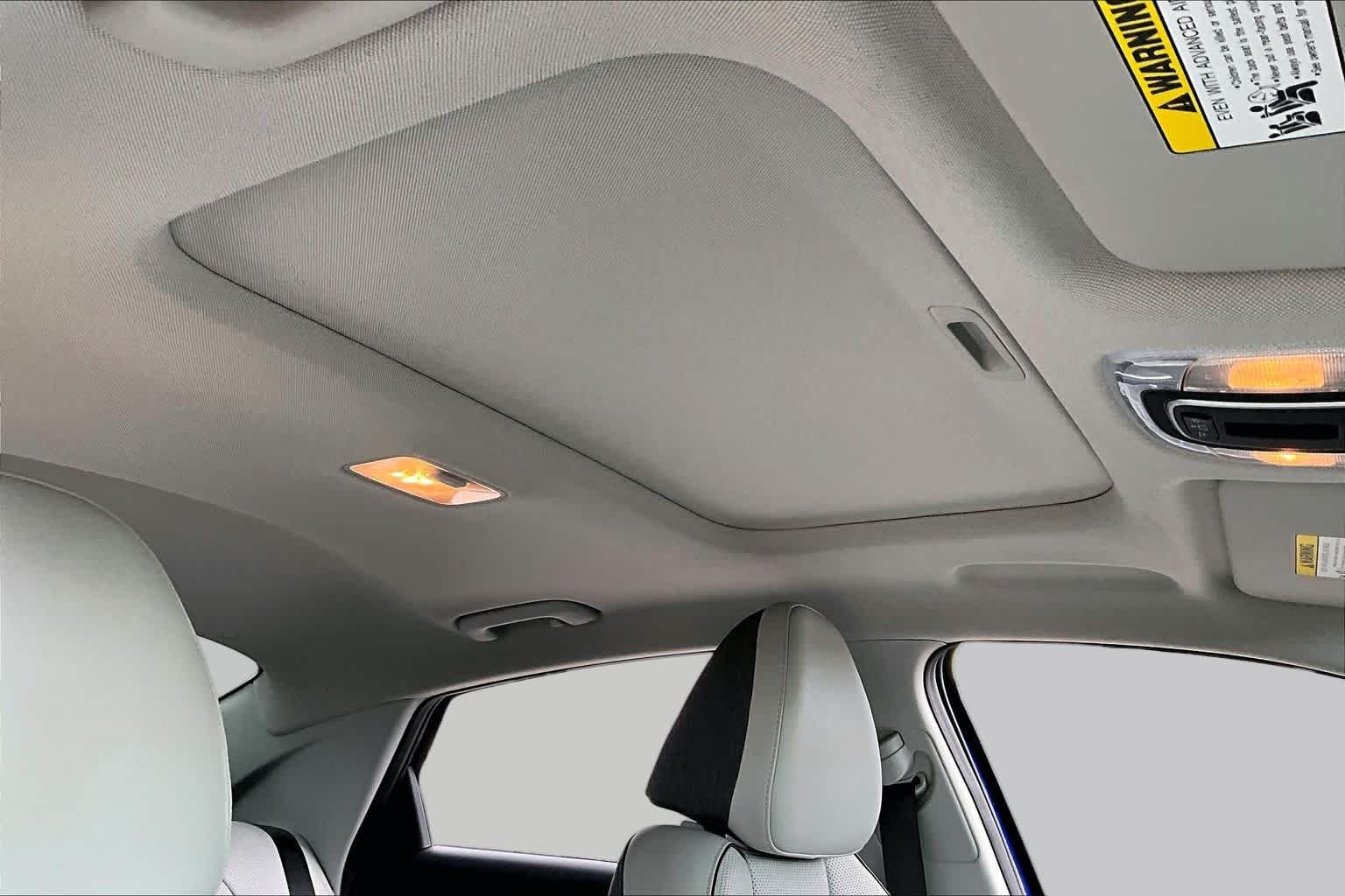 2025 Hyundai Elantra Limited - Photo 26